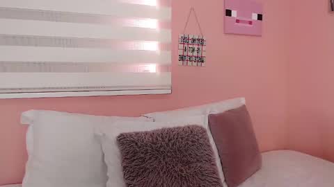  Gala Y  online show from 02.25.25