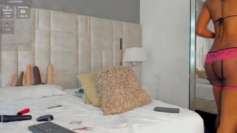  Gale  online show from 12.31.24