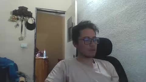 Snapshot of galen_0 chatting on 12.17.24 galen_0 online show from 12.17.24