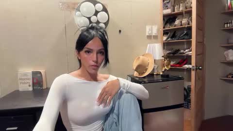 Snapshot of galileii chatting on 11.30.25 galileii online show from 11.30.25