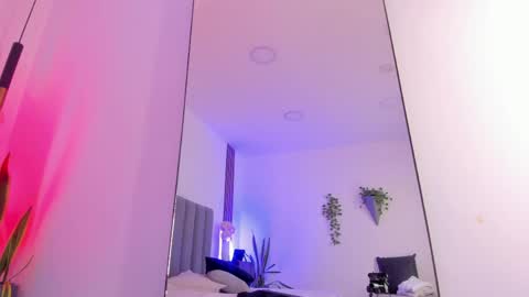 Snapshot of gallilea_marquez_ chatting on 04.12.26 Galilea online show from 04.12.26