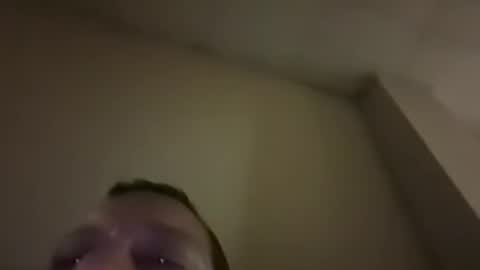 Snapshot of gallitocaliente chatting on 11.17.25 Gallitocaliente online show from 11.17.25