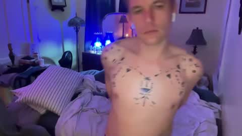 Snapshot of gallowsjackirl chatting on 03.01.25 gallowsjackirl online show from 03.01.25