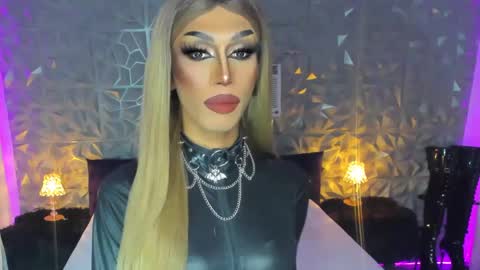 Snapshot of ganexxxx chatting on 01.13.25 MISSANN online show from 01.13.25