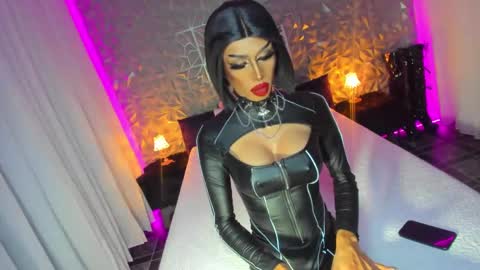 Snapshot of ganexxxx chatting on 01.13.25 MISSANN online show from 01.13.25