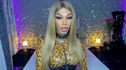 Snapshot of ganexxxx chatting on 01.14.25 MISSANN online show from 01.14.25