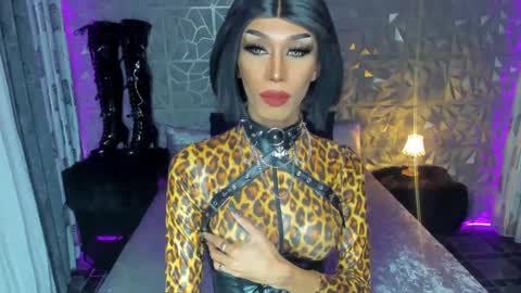 Snapshot of ganexxxx chatting on 01.14.25 MISSANN online show from 01.14.25