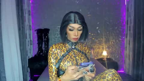 Snapshot of ganexxxx chatting on 01.15.25 MISSANN online show from 01.15.25