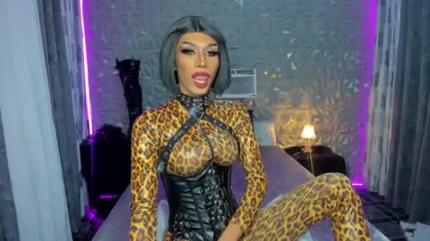 Snapshot of ganexxxx chatting on 01.15.25 MISSANN online show from 01.15.25