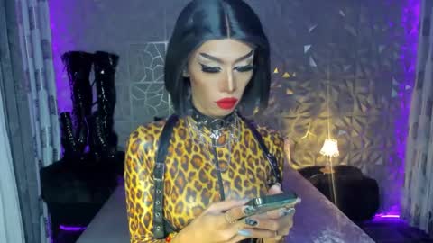 Snapshot of ganexxxx chatting on 01.16.25 MISSANN online show from 01.16.25