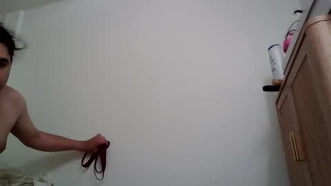 Snapshot of gangdrewski chatting on 12.17.25 gangdrewski online show from 12.17.25