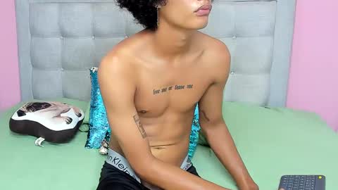 Snapshot of gaolang_imai chatting on 01.22.25 G A O LA N G online show from 01.22.25