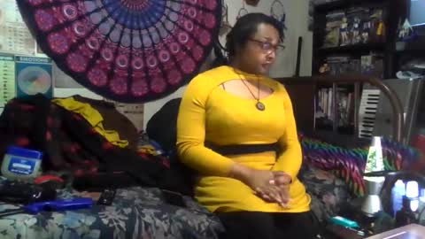 Gardenia online show from 11.24.25