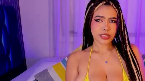 garnet  online show from 09.22.25