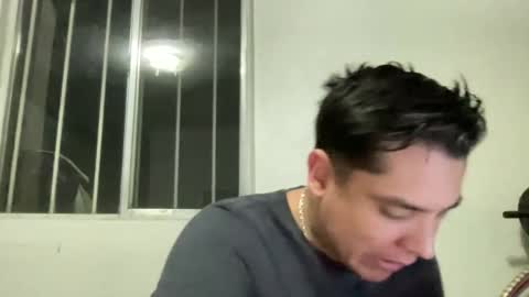 Snapshot of garypinepineapple chatting on 04.29.26 garypinepineapple online show from 04.29.26