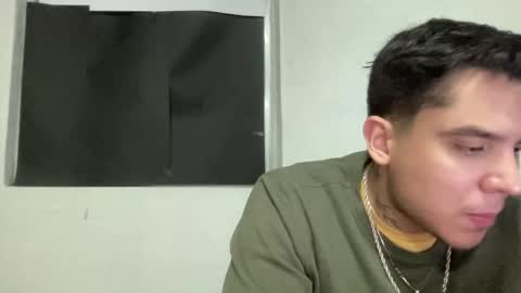 Snapshot of garypinepineapple chatting on 06.05.26 garypinepineapple online show from 06.05.26
