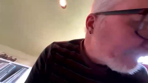 Snapshot of garypumpt chatting on 12.14.25 marvin pumpt online show from 12.14.25