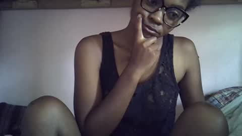 Snapshot of gasielah chatting on 01.28.25 gasielah online show from 01.28.25