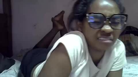 Snapshot of gasielah chatting on 02.27.25 gasielah online show from 02.27.25