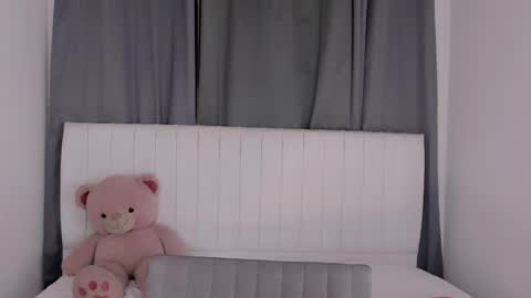 Vnecis Marn online show from 10.24.25