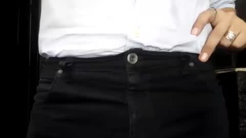 Snapshot of gato6131 chatting on 02.18.25 gato6131 online show from 02.18.25