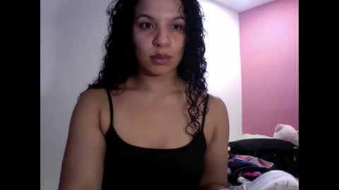 Snapshot of gatubelahotxxx chatting on 02.01.25 gatubelahotxxx online show from 02.01.25