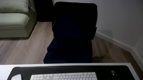 Snapshot of gaycut9093 chatting on 02.21.26 gaycut9093 online show from 02.21.26