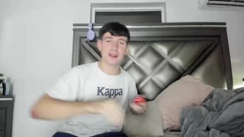 Snapshot of gayndepressed chatting on 02.25.26 Trace online show from 02.25.26