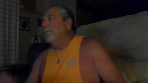Snapshot of gcrook1961 chatting on 06.01.26 itsacrook22 online show from 06.01.26