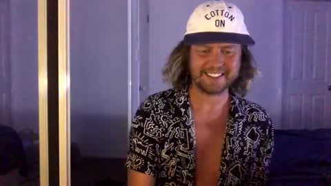 gcsurfer81 online show from 12.03.25