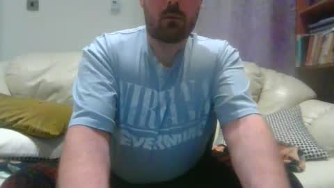 Snapshot of gebbeth chatting on 05.15.26 gebbeth online show from 05.15.26