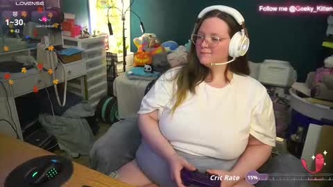 Geeky Kitten Leina -  online show from 10.20.25