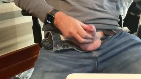 Snapshot of geelongguy chatting on 02.16.25 Chris online show from 02.16.25