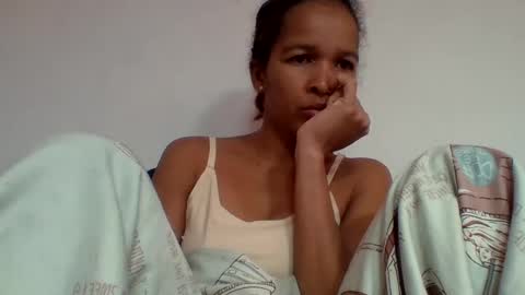 Snapshot of gelmene chatting on 06.25.26 gelmene online show from 06.25.26