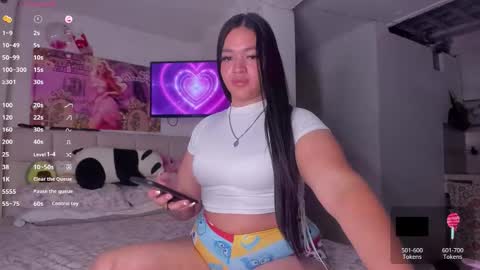 Snapshot of gemagranadoss_ chatting on 10.18.25 online show from 10.18.25