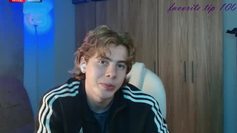 Snapshot of gemdominus chatting on 05.11.26 Gem Dominus online show from 05.11.26