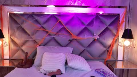 Maria  online show from 10.20.25