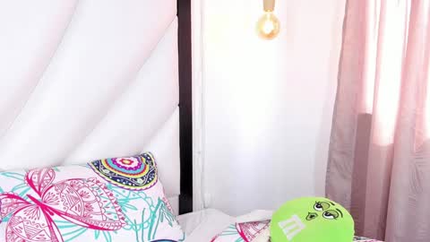 Snapshot of gemmafosterr chatting on 12.20.24 gemmafosterr online show from 12.20.24