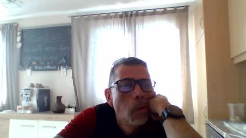 Snapshot of gen3841 chatting on 04.21.26 Gen online show from 04.21.26
