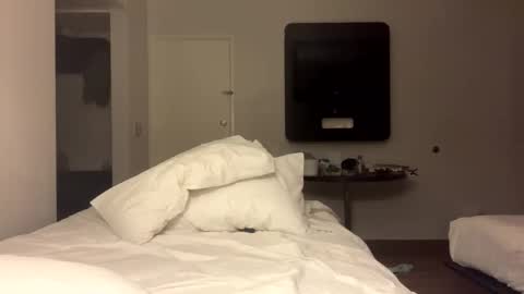 Snapshot of genderpalooza chatting on 11.21.25 Lenzy LaCanada online show from 11.21.25