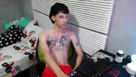 Snapshot of gendo_05 chatting on 09.20.25 GENDO online show from 09.20.25