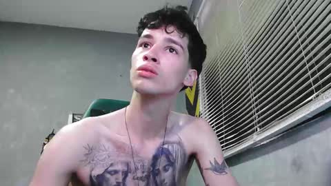 Snapshot of gendo_05 chatting on 10.09.25 GENDO online show from 10.09.25