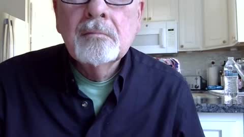 Snapshot of geneox chatting on 10.28.25 GeneOx online show from 10.28.25