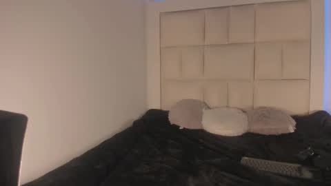 Genesis online show from 12.19.25