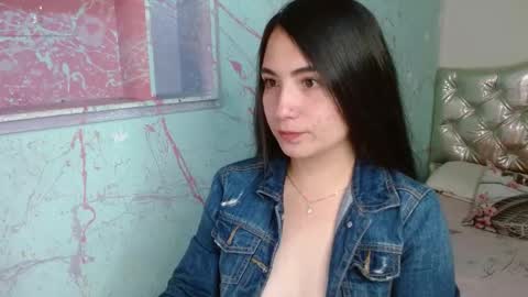 Snapshot of genesis_urrea chatting on 02.24.25 genesis_urrea online show from 02.24.25