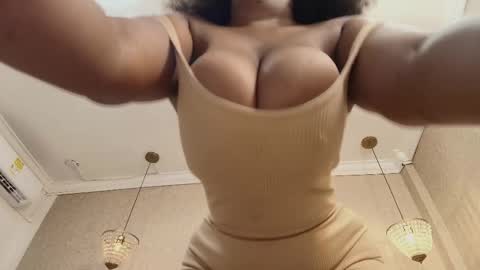 Snapshot of genesisrayden chatting on 02.28.26 genesisrayden online show from 02.28.26