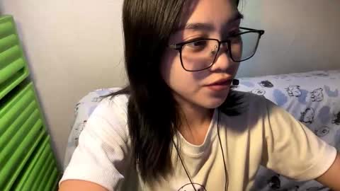 Snapshot of genesistresvant chatting on 02.13.26 Yuki online show from 02.13.26