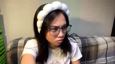 Snapshot of genesistresvant chatting on 02.21.26 Yuki online show from 02.21.26