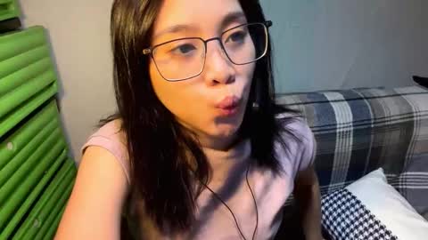 Snapshot of genesistresvant chatting on 02.23.26 Yuki online show from 02.23.26