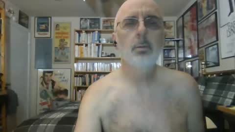 Snapshot of gentcallr chatting on 12.07.24 Steve online show from 12.07.24